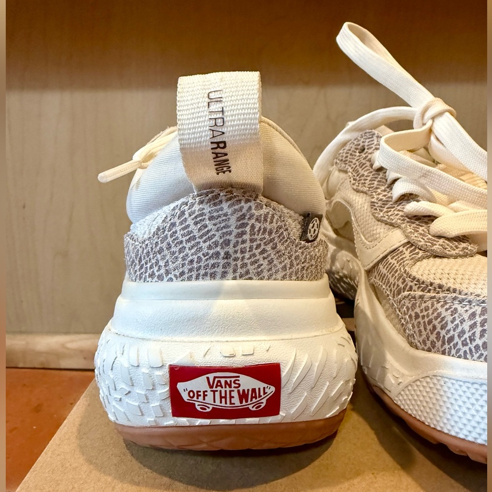 Vans MTE Ultrarange Neo VR3 in Python Vintage White Unisex W6.5 / M5 - Picture 5 of 14